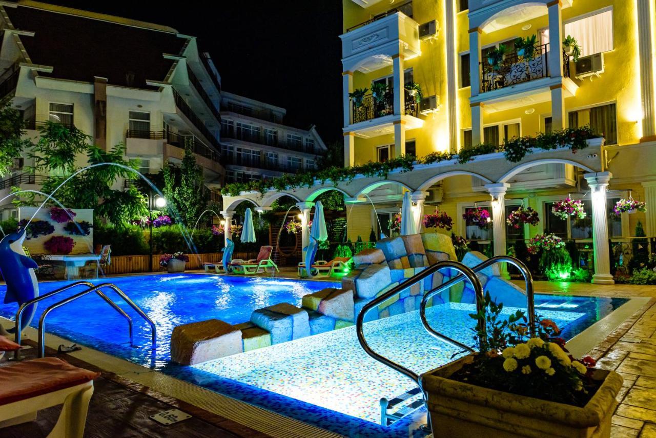 Sweet Homes Apartments Pantai Sunny Bagian luar foto