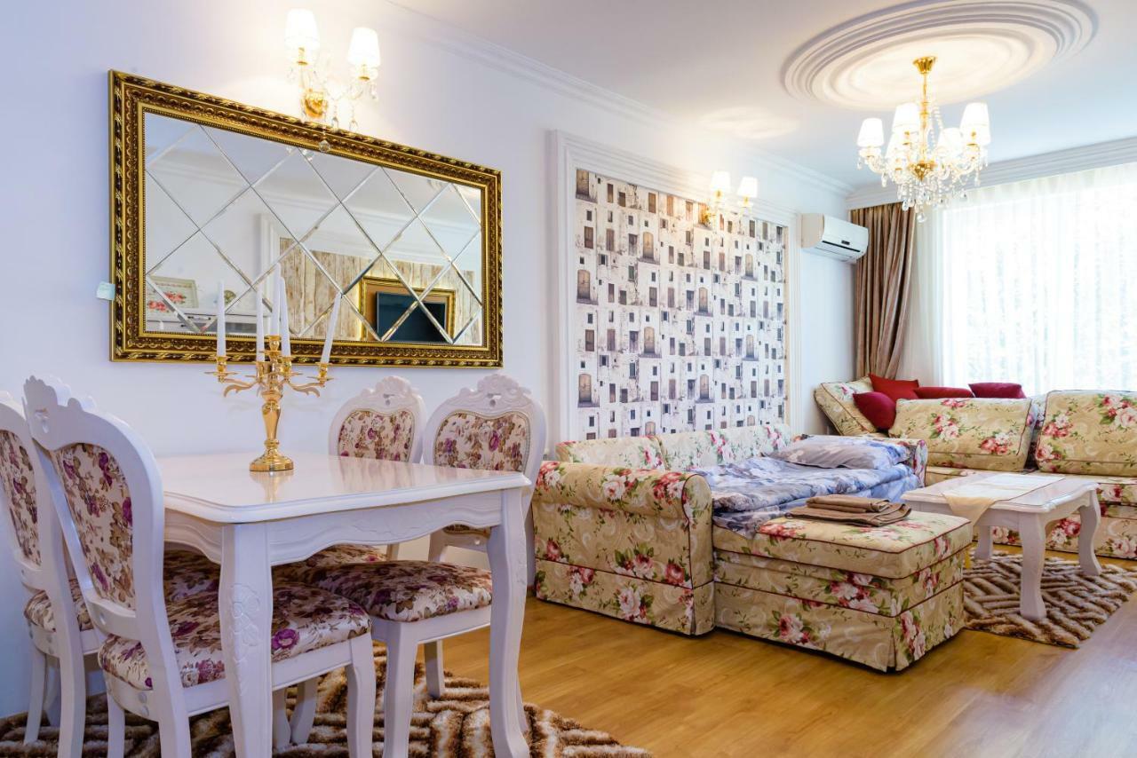Sweet Homes Apartments Pantai Sunny Bagian luar foto