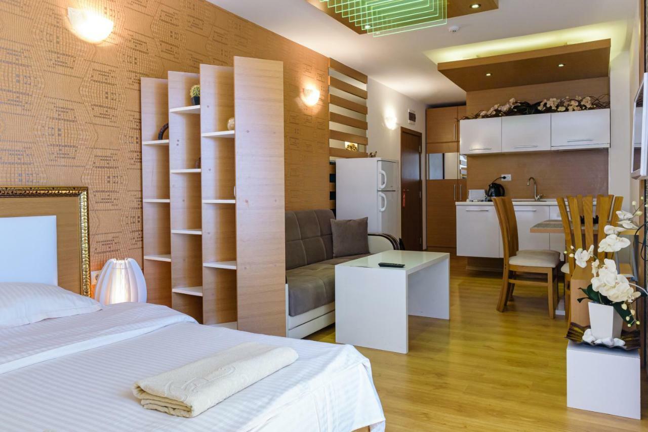 Sweet Homes Apartments Pantai Sunny Bagian luar foto