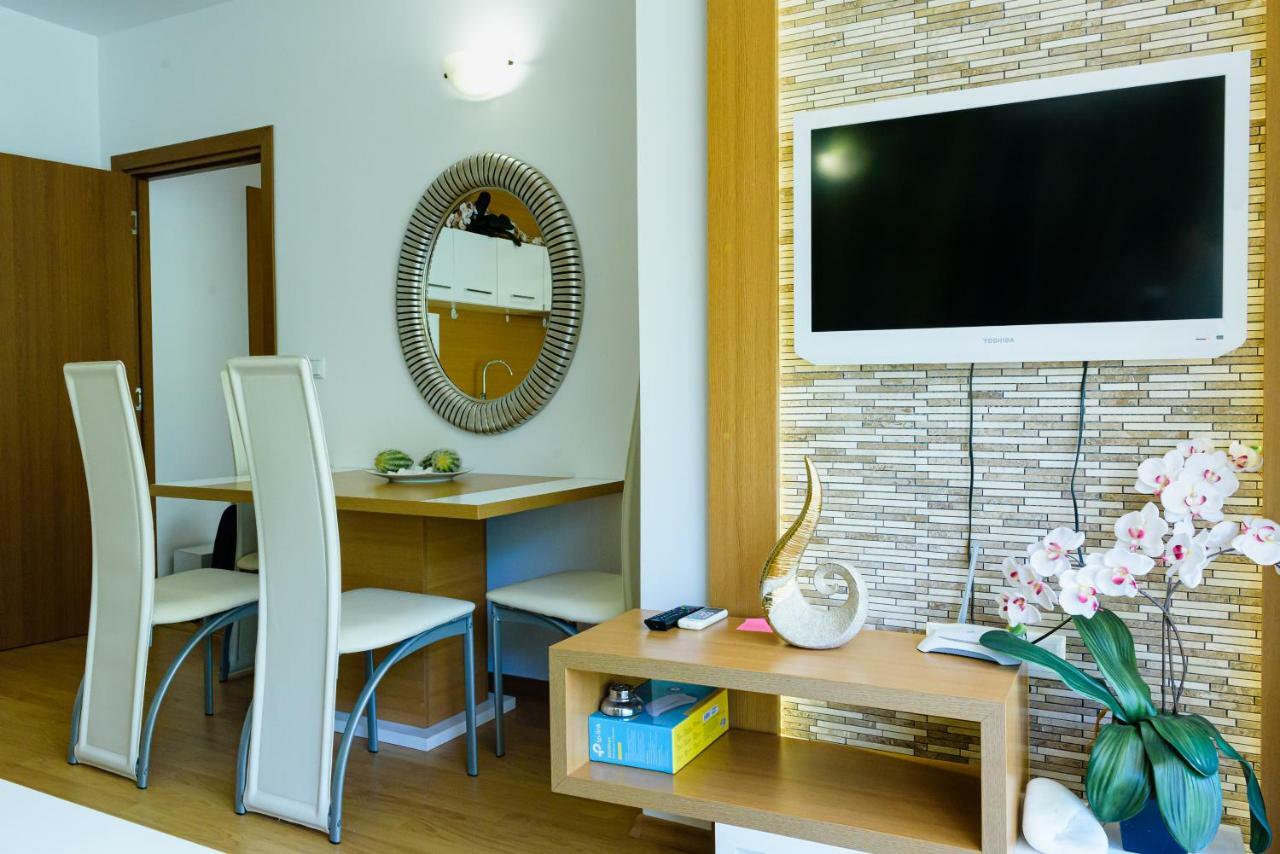 Sweet Homes Apartments Pantai Sunny Bagian luar foto