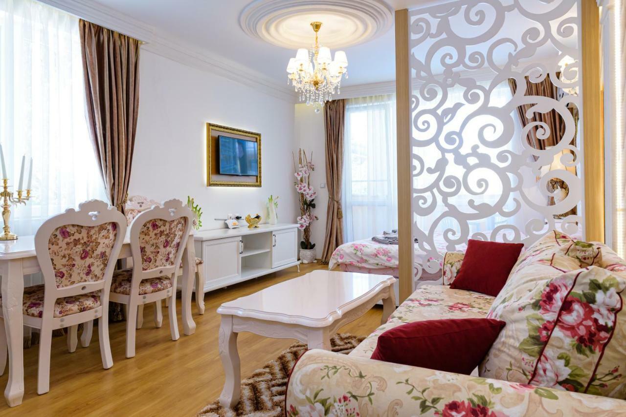 Sweet Homes Apartments Pantai Sunny Bagian luar foto