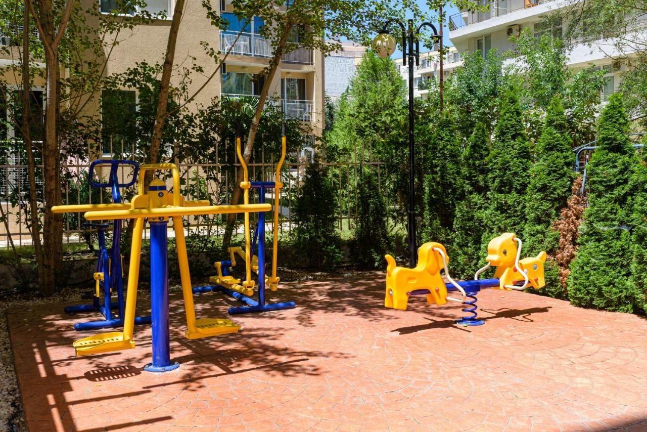 Sweet Homes Apartments Pantai Sunny Bagian luar foto