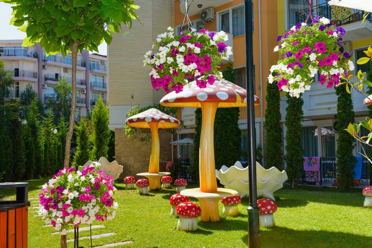 Sweet Homes Apartments Pantai Sunny Bagian luar foto